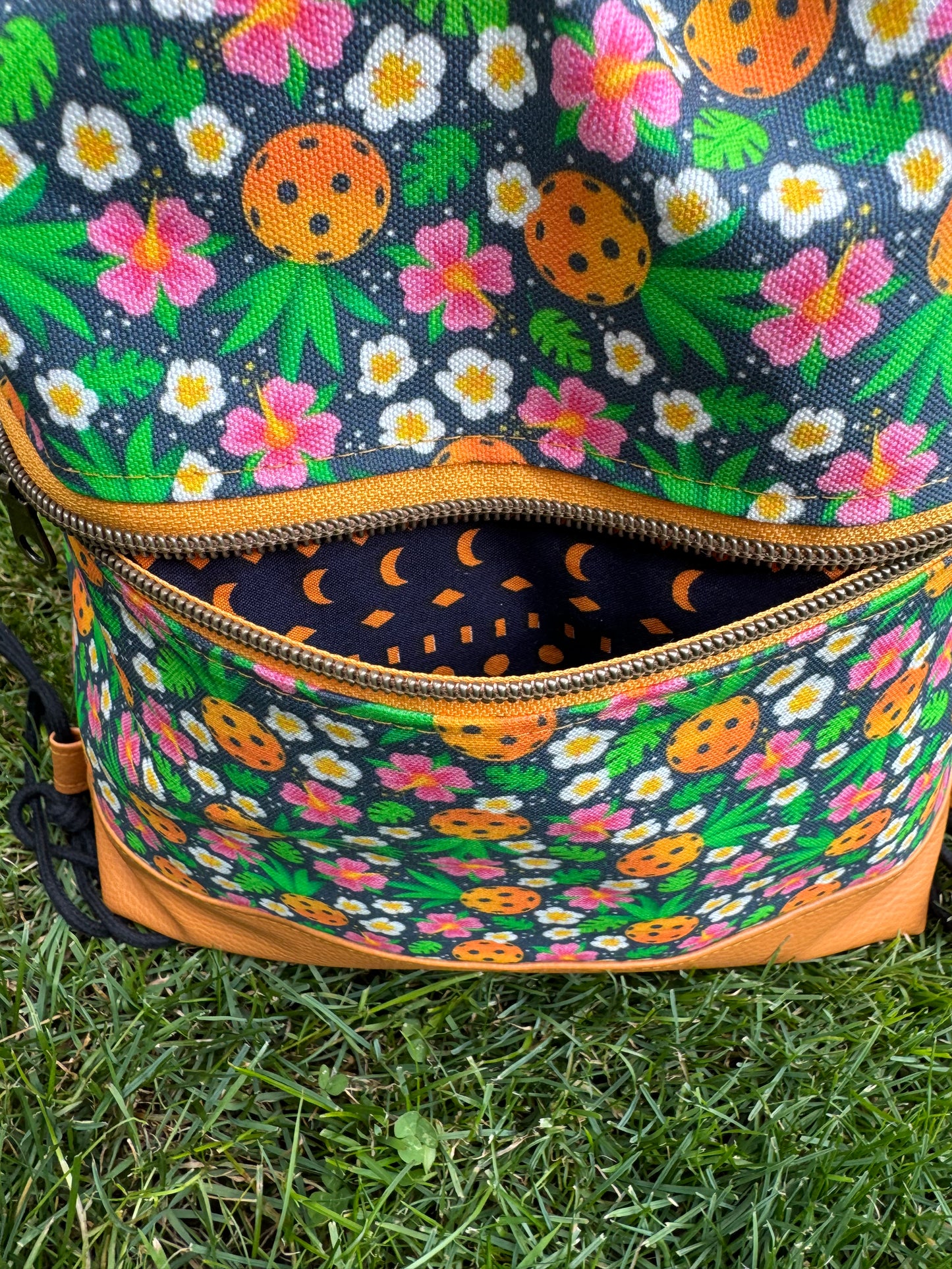 Begonia Backpack in Canvas - Pickleball Passion Floral lined itch Navy Cotton Print
