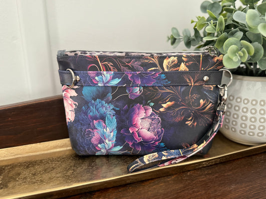 Tracy Wristlet - Peony Floral - Faux Leather / Cotton Interior